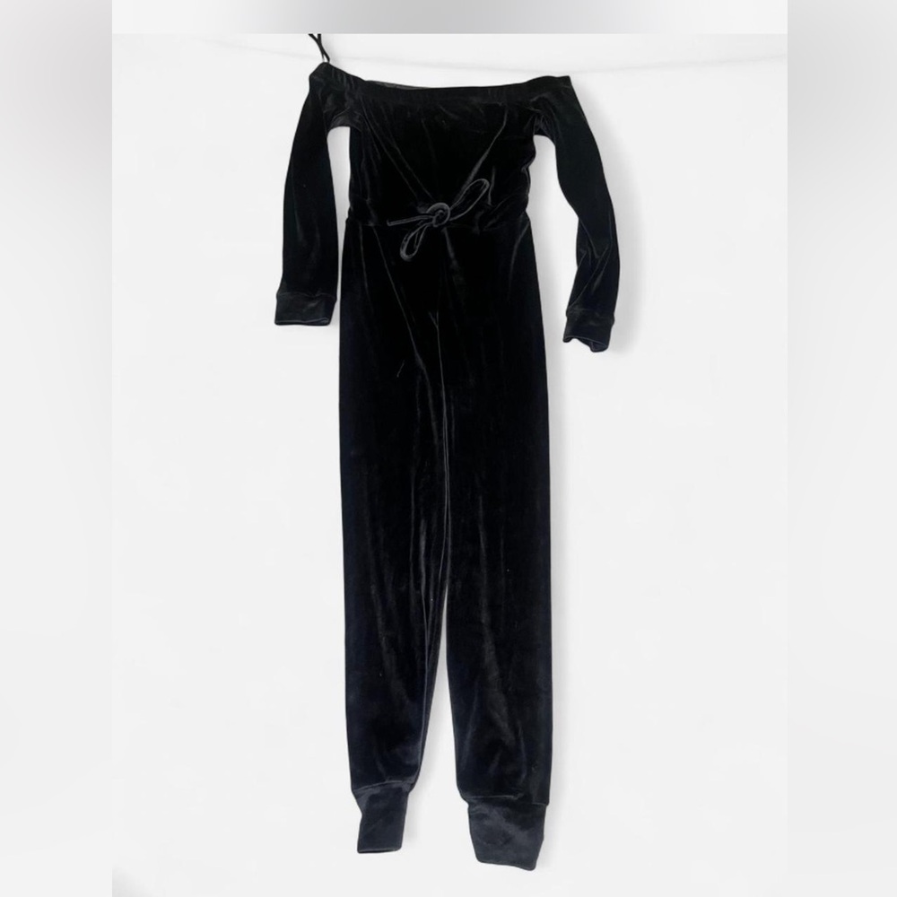 Elegant Black Velvet Jumpsuit